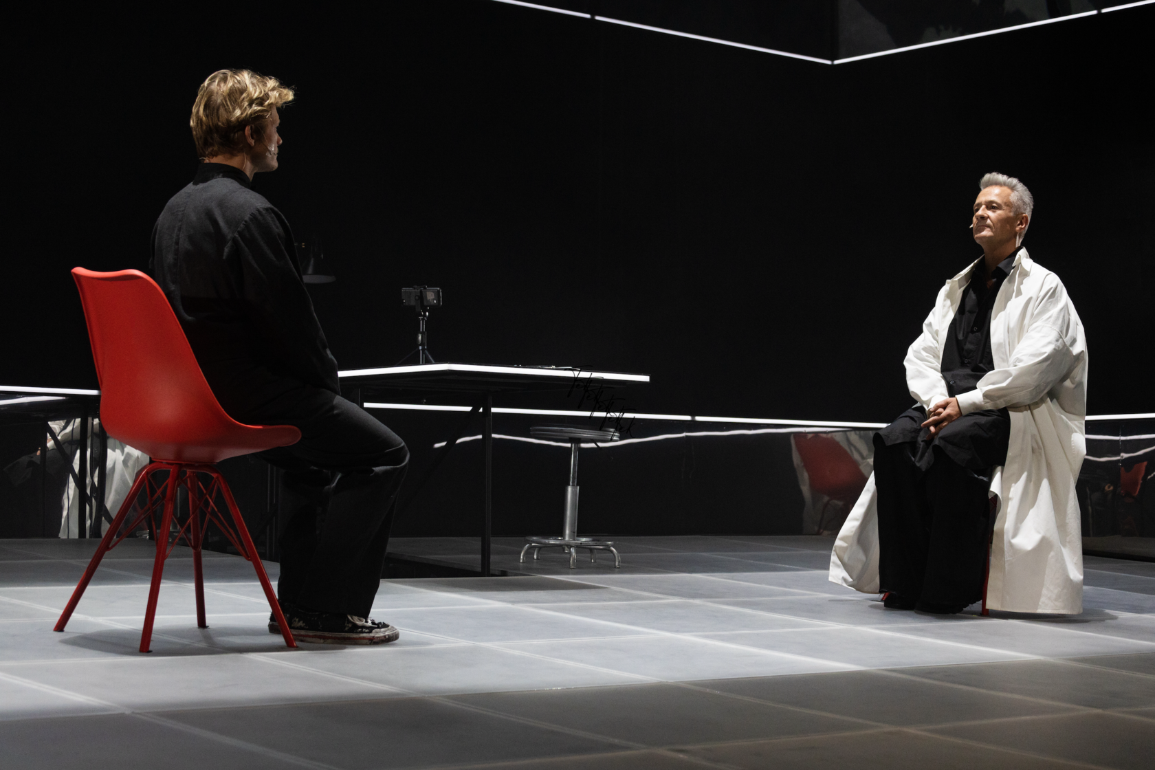 Комната адлера